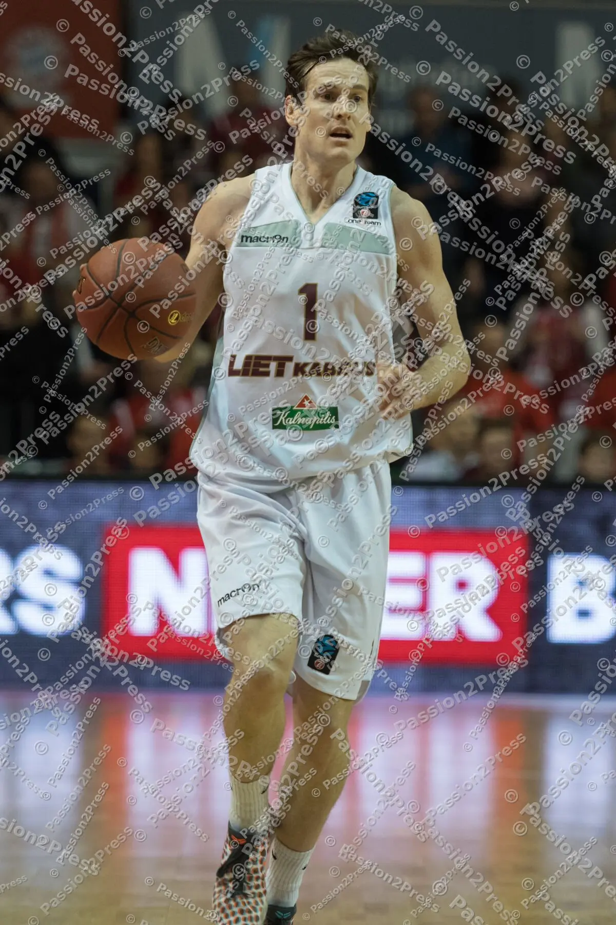 mf_FCBBLP_20170118_0341