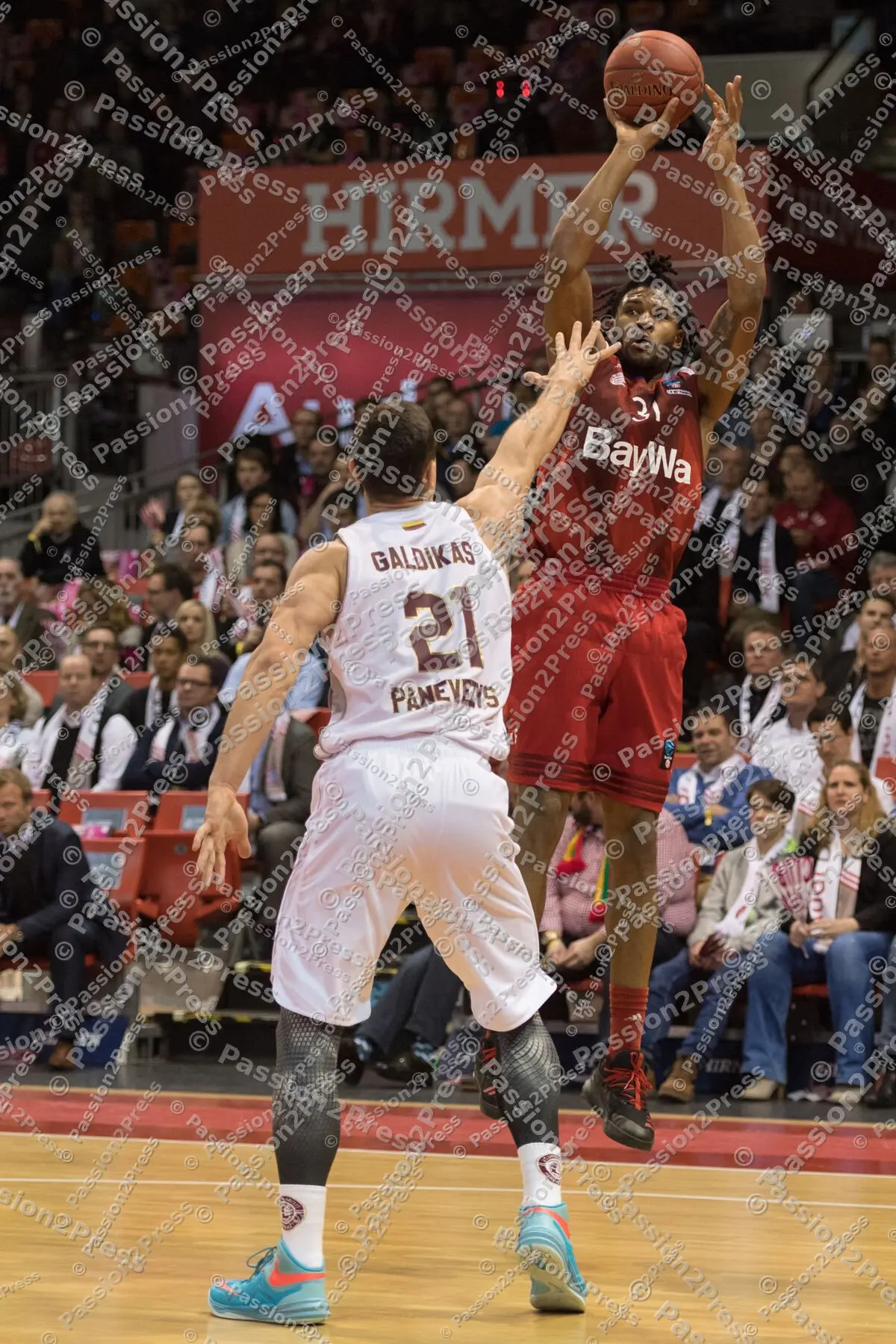 mf_FCBBLP_20170118_0407