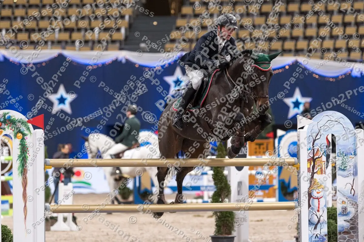P2P_20191122_0185