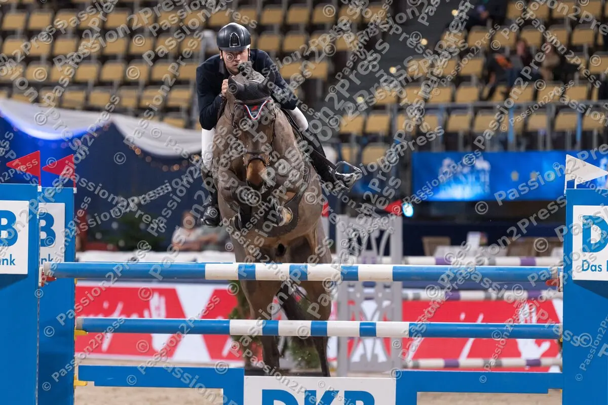 P2P_20191122_0241