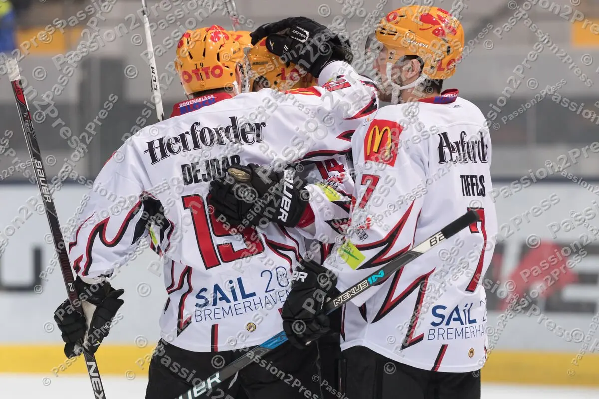 20170120 EHC Red Bull München - Pinguins Bremerhaven