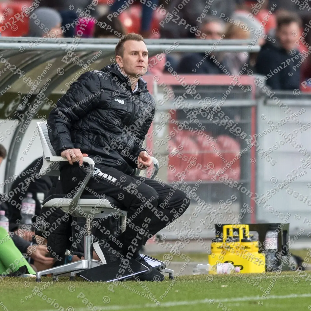 UHGKFC_20200201_1645