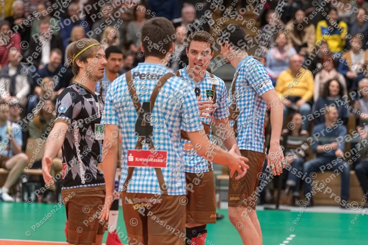 HERBUE_20200229_0269