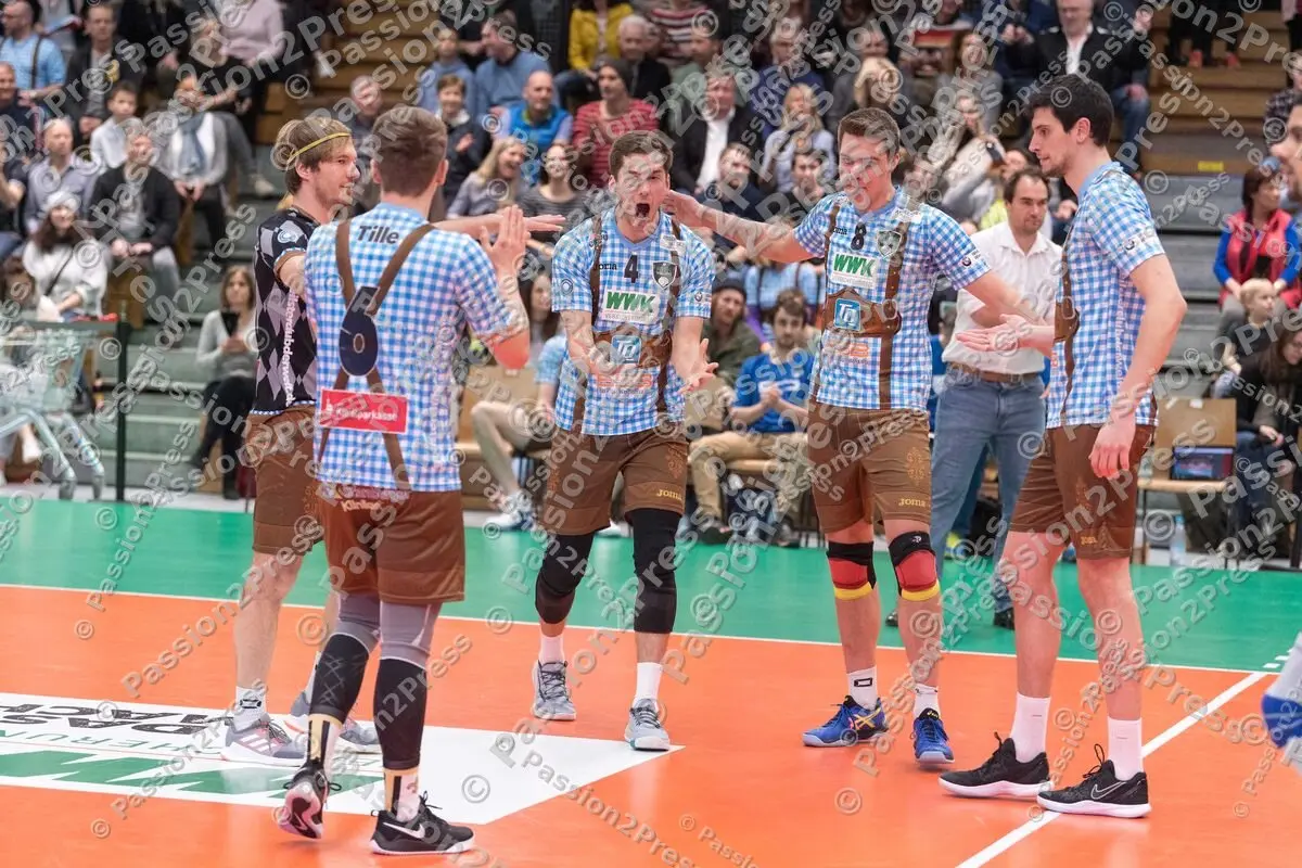 HERBUE_20200229_0454