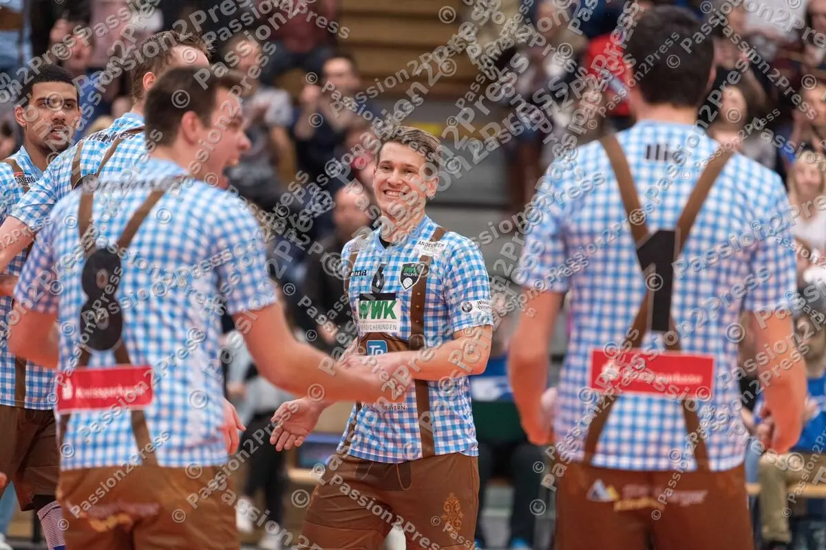 HERBUE_20200229_0571