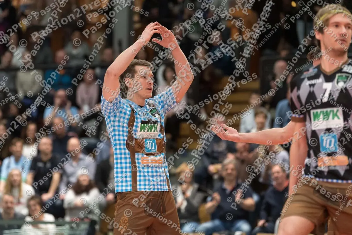 HERBUE_20200229_0857