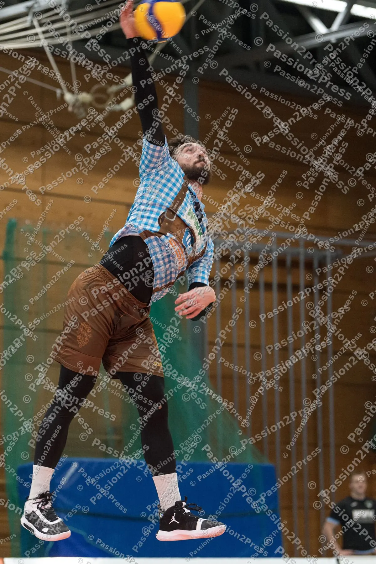 HERBUE_20200229_0872