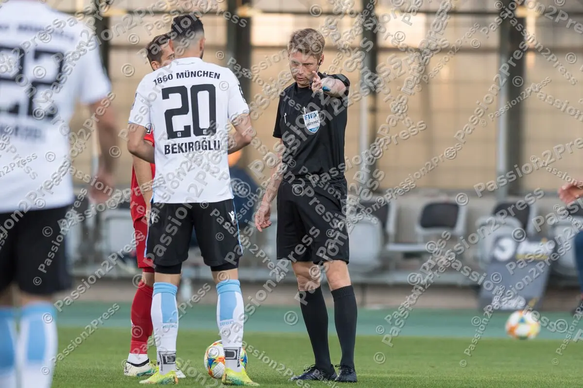 FCBII60_20200624_0122