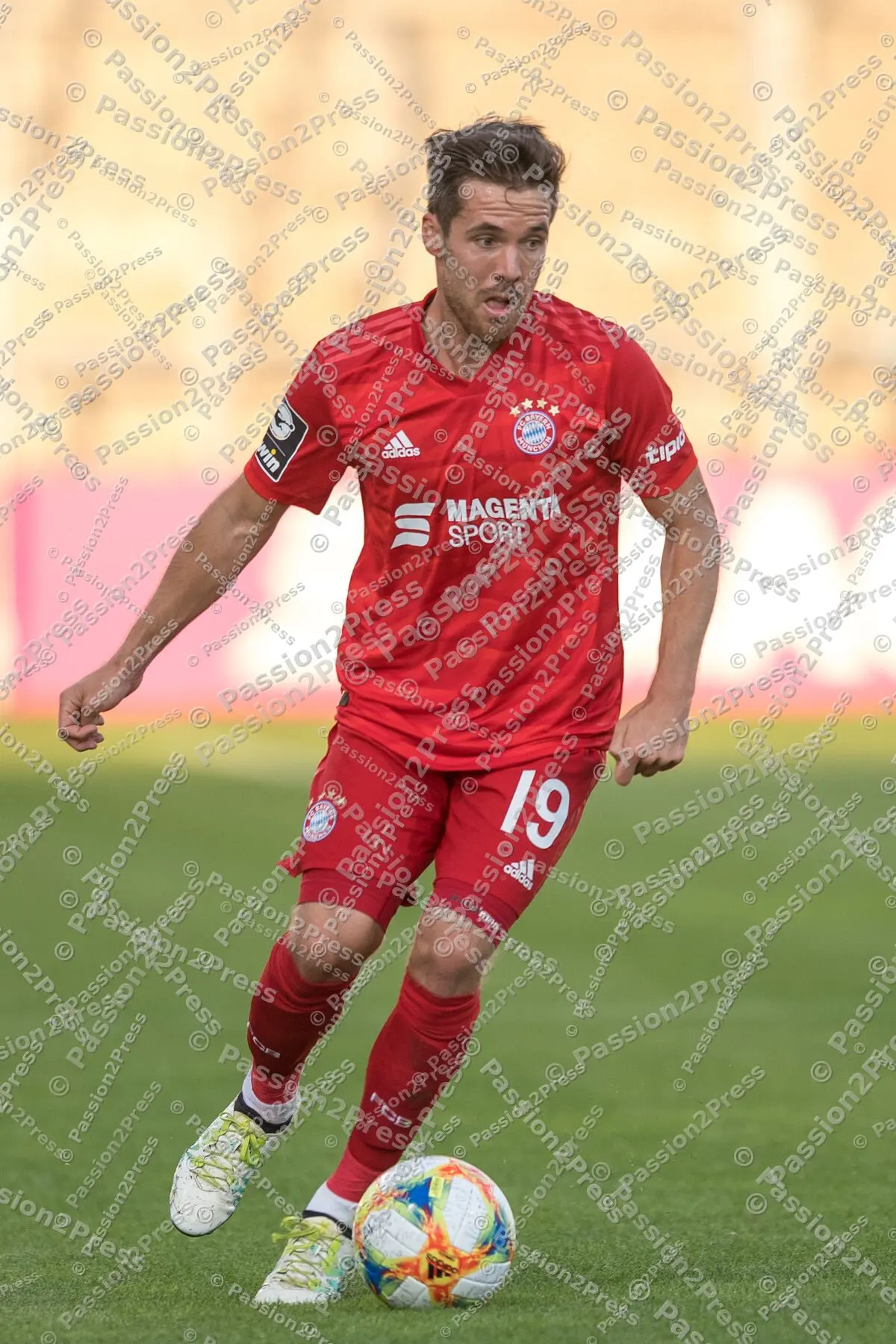 FCBII60_20200624_0189