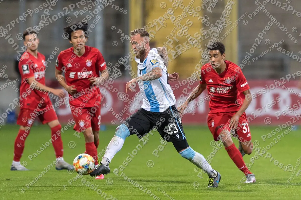 FCBII60_20200624_0766