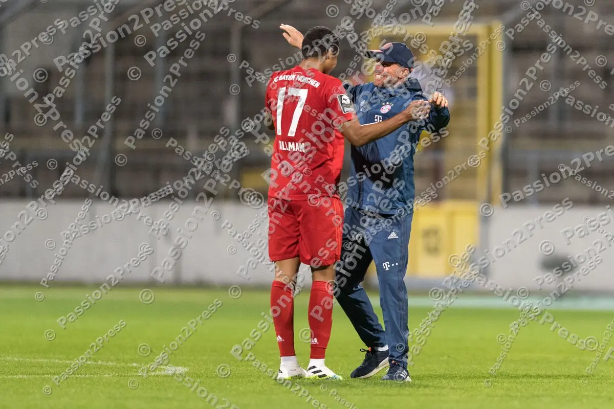 FCBII60_20200624_1380