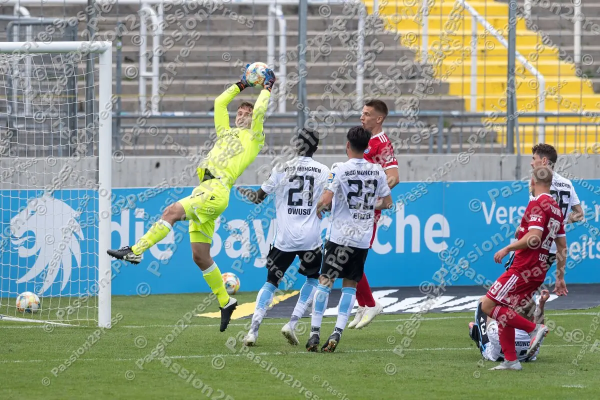 M60UHG_20200627_1617