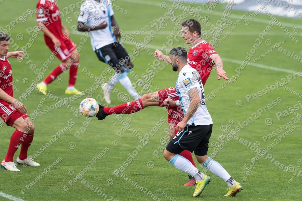 M60UHG_20200627_1776