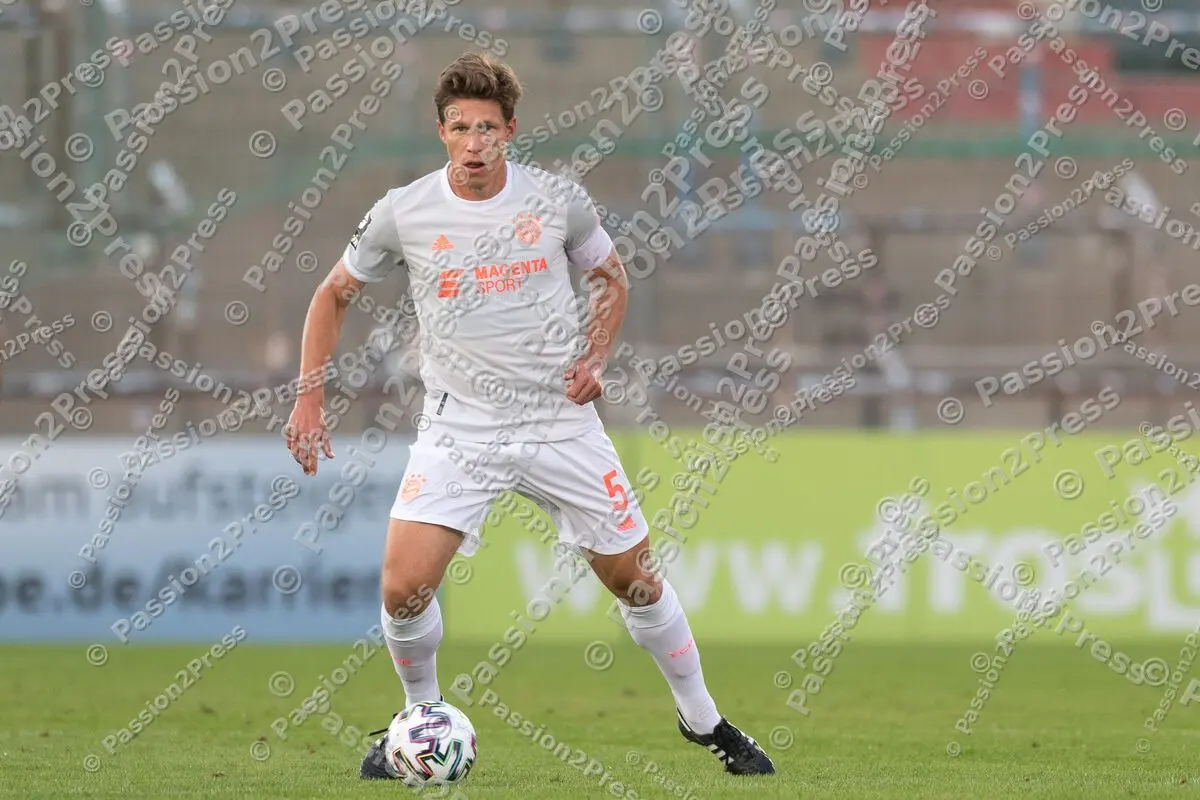 UHGFCB_20200911_0277