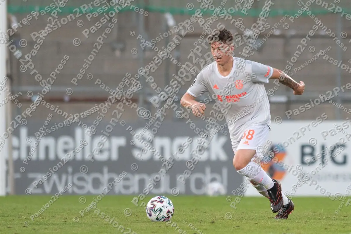 UHGFCB_20200911_0396