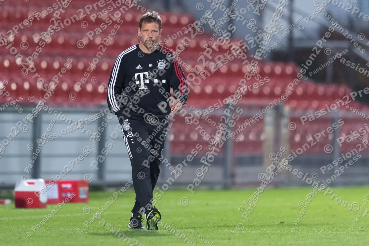 UHGFCB_20200911_0697