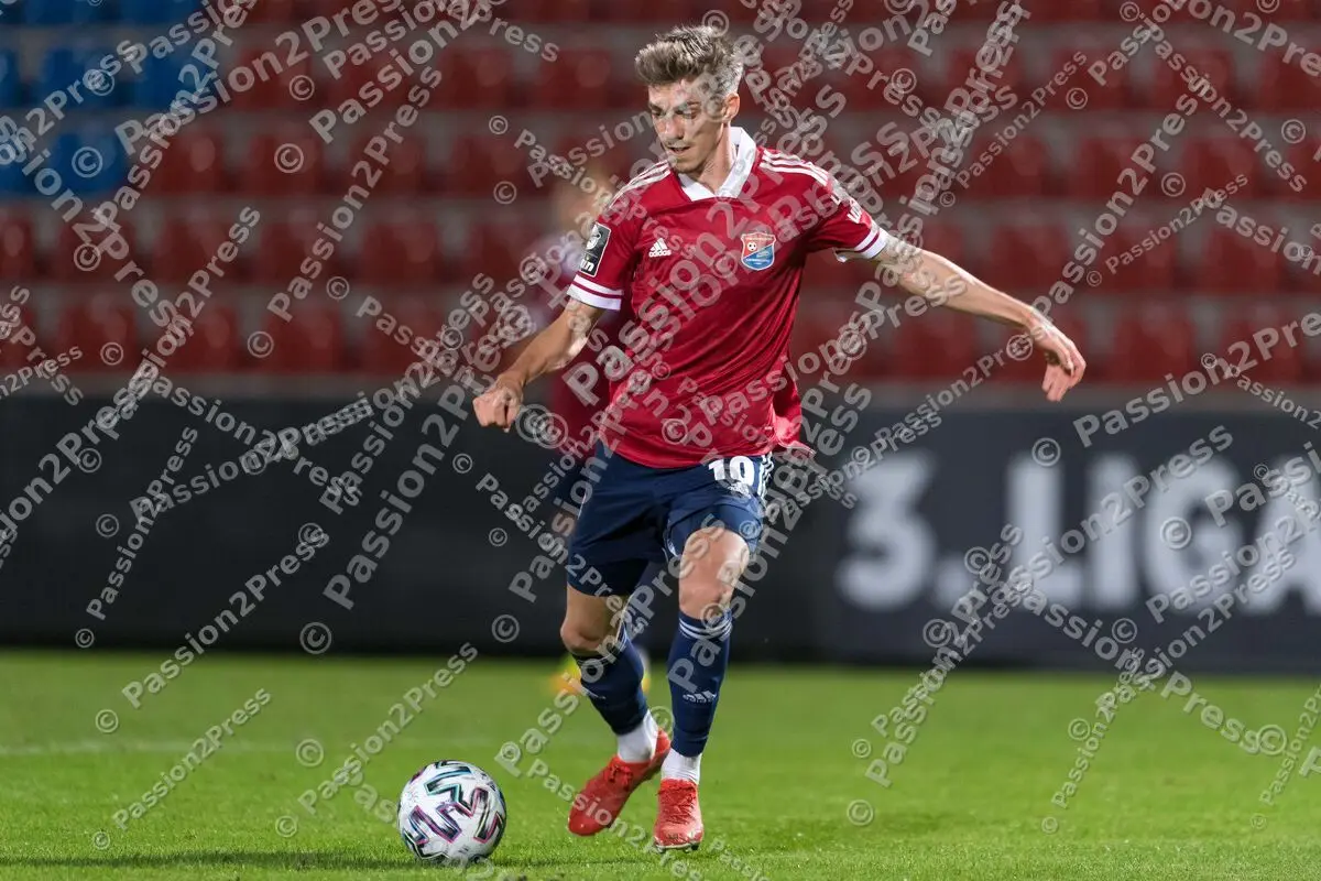 UHGFCB_20200911_1180