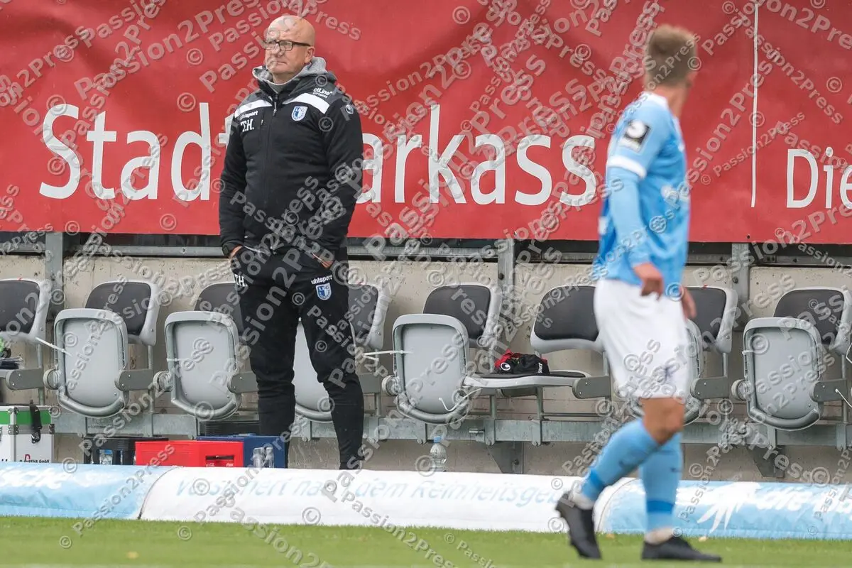 M60FCM_20200926_0256