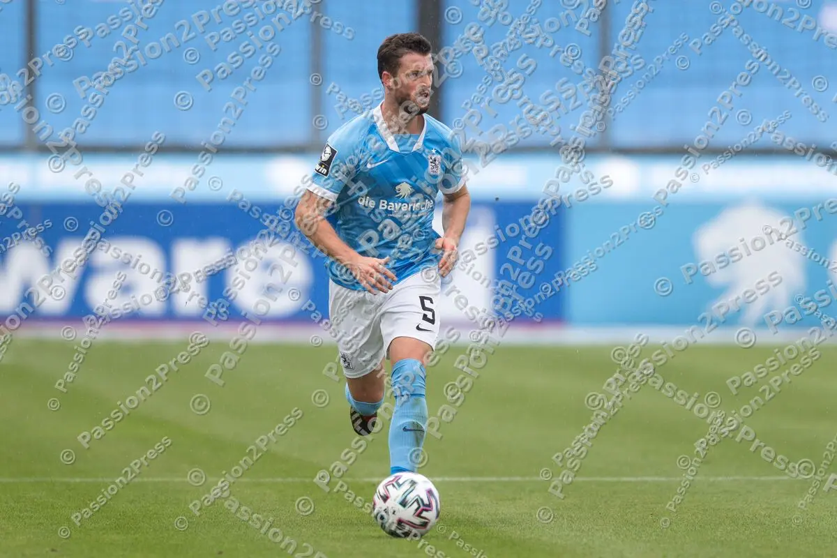 M60FCM_20200926_0276