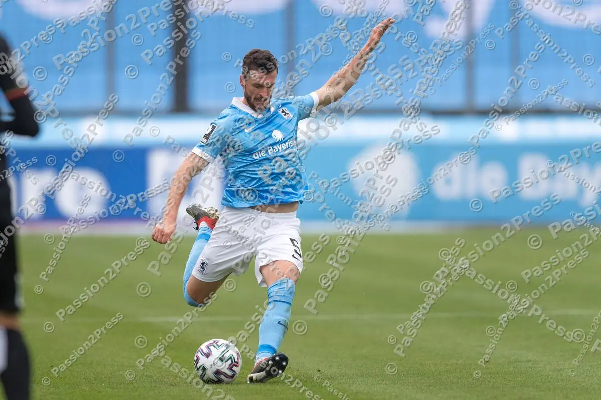 M60FCM_20200926_0278