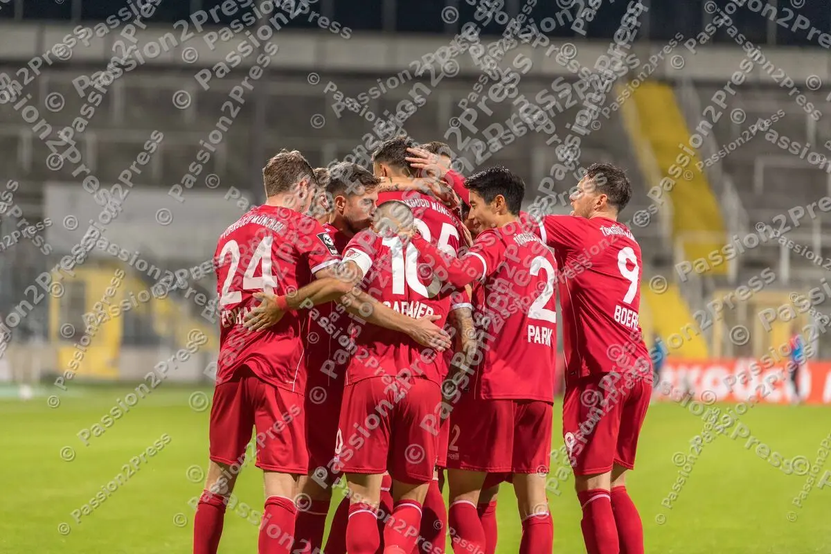 TGMLUE_20201020_1093