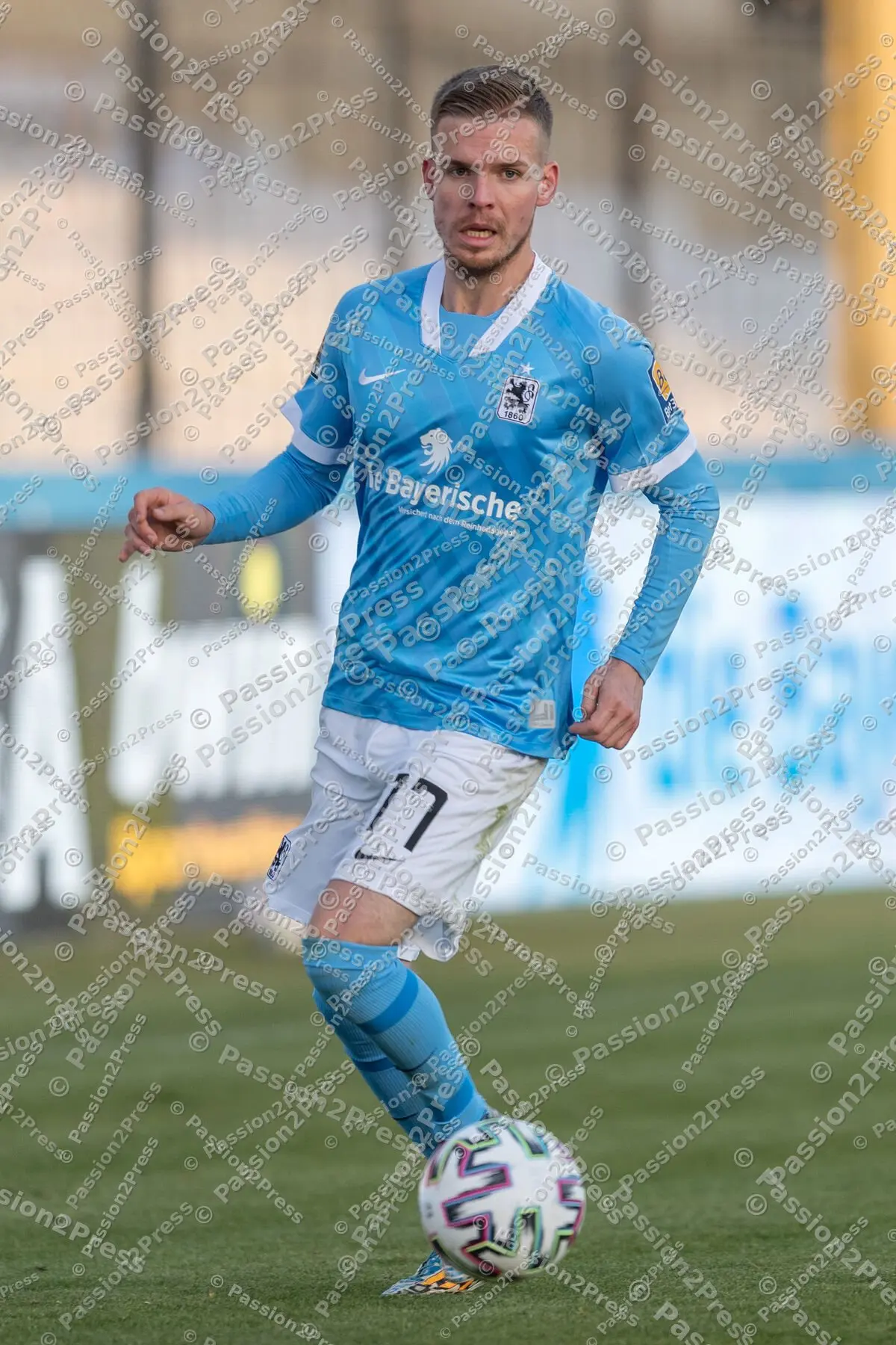 M60KFC_20201121_1184