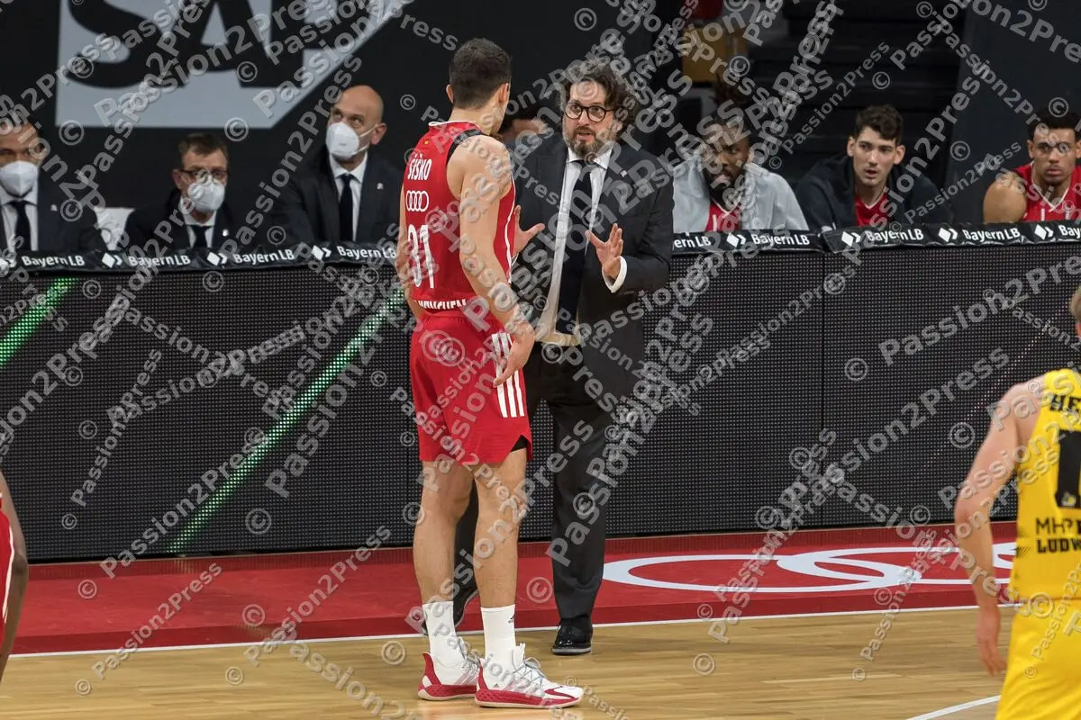 FCBLWB_20201122_0398