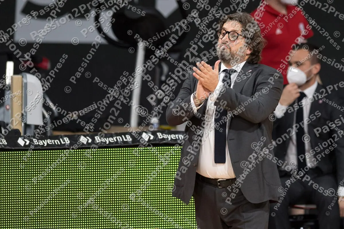 FCBLWB_20201122_0508