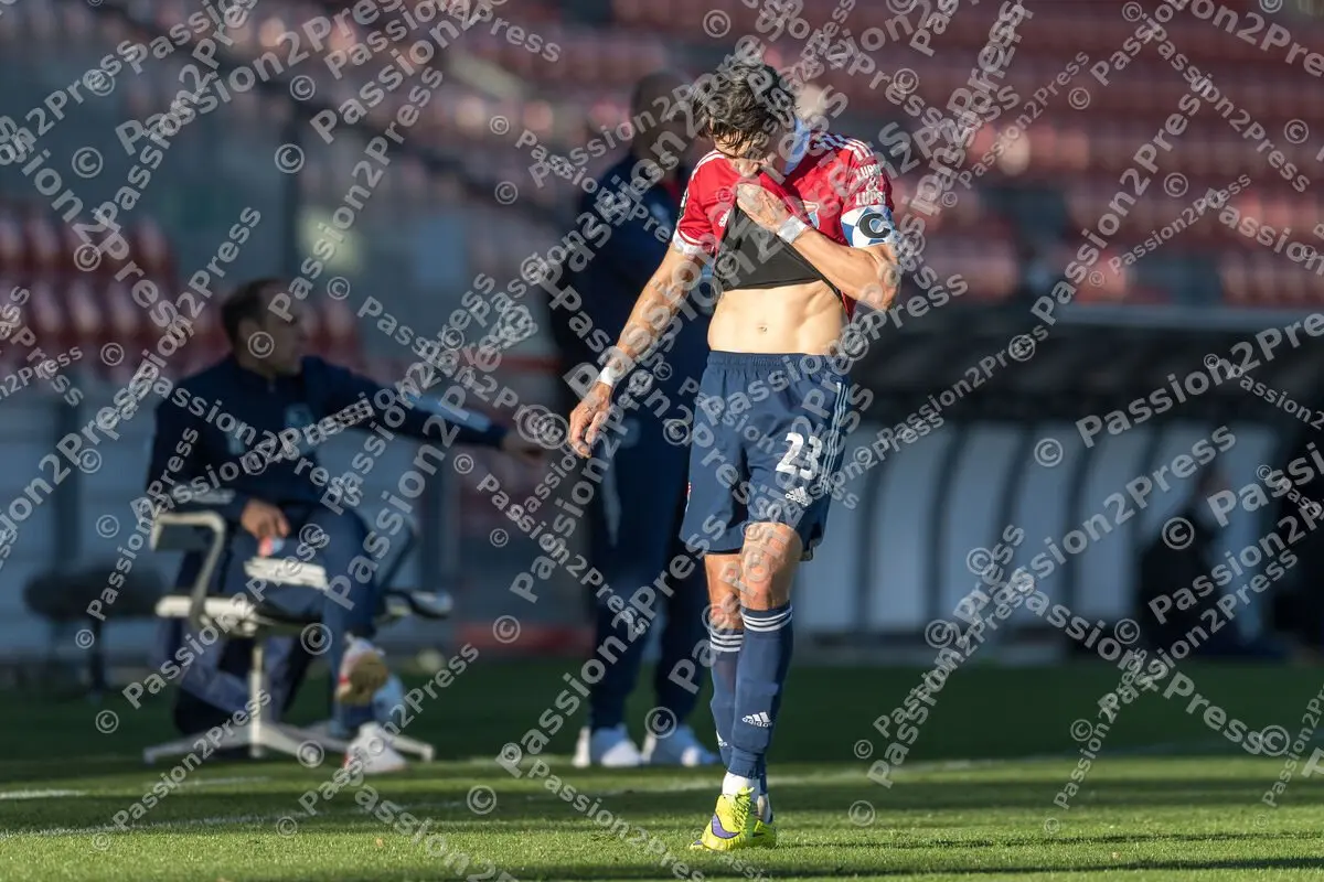 UHGVIK_20201122_0350