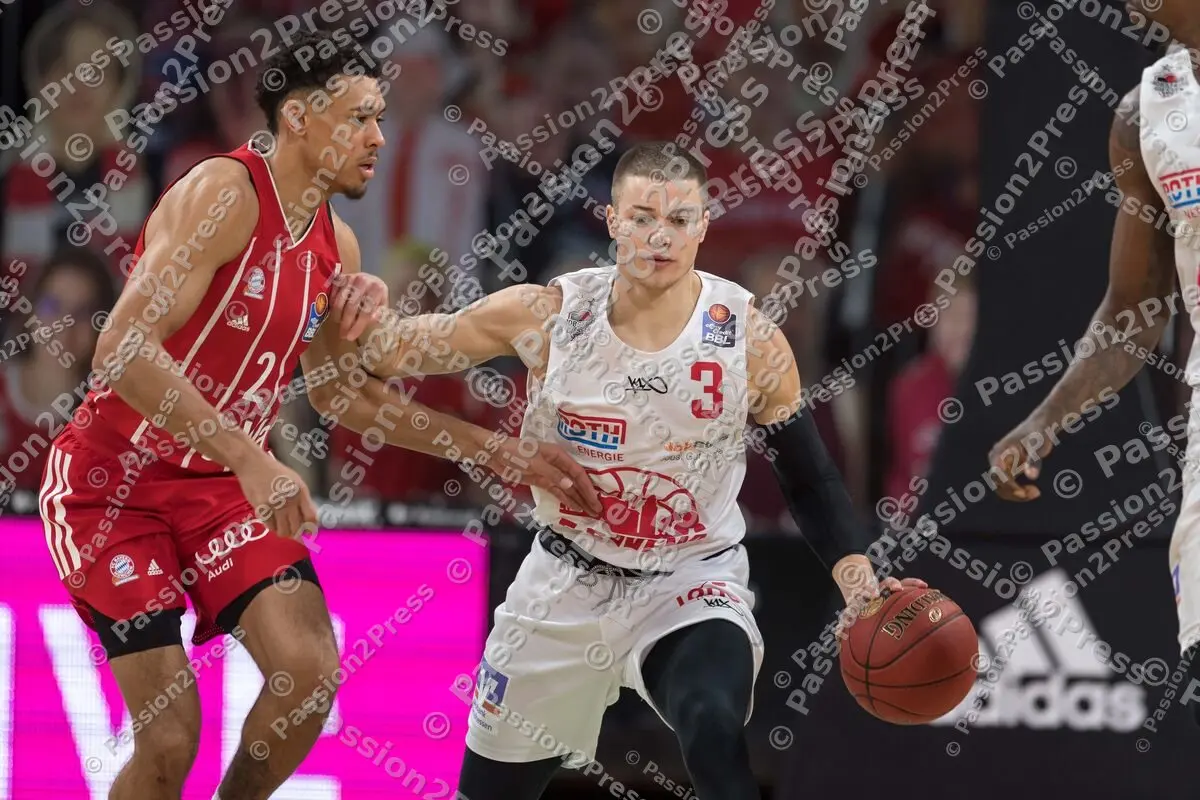 FCBBG46_20201213_0322