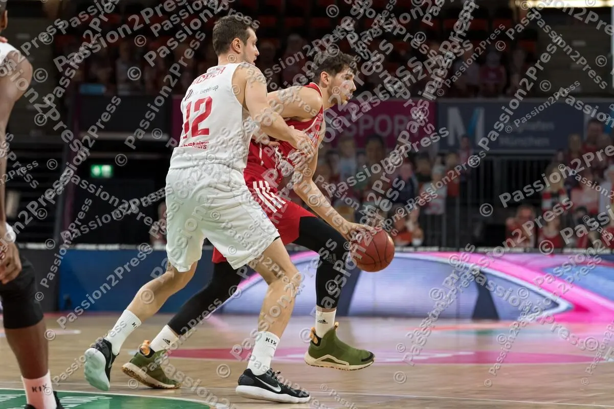 FCBBG46_20201213_1082