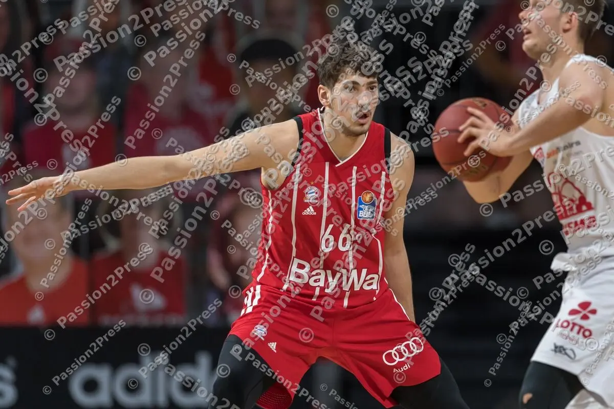 FCBBG46_20201213_1245