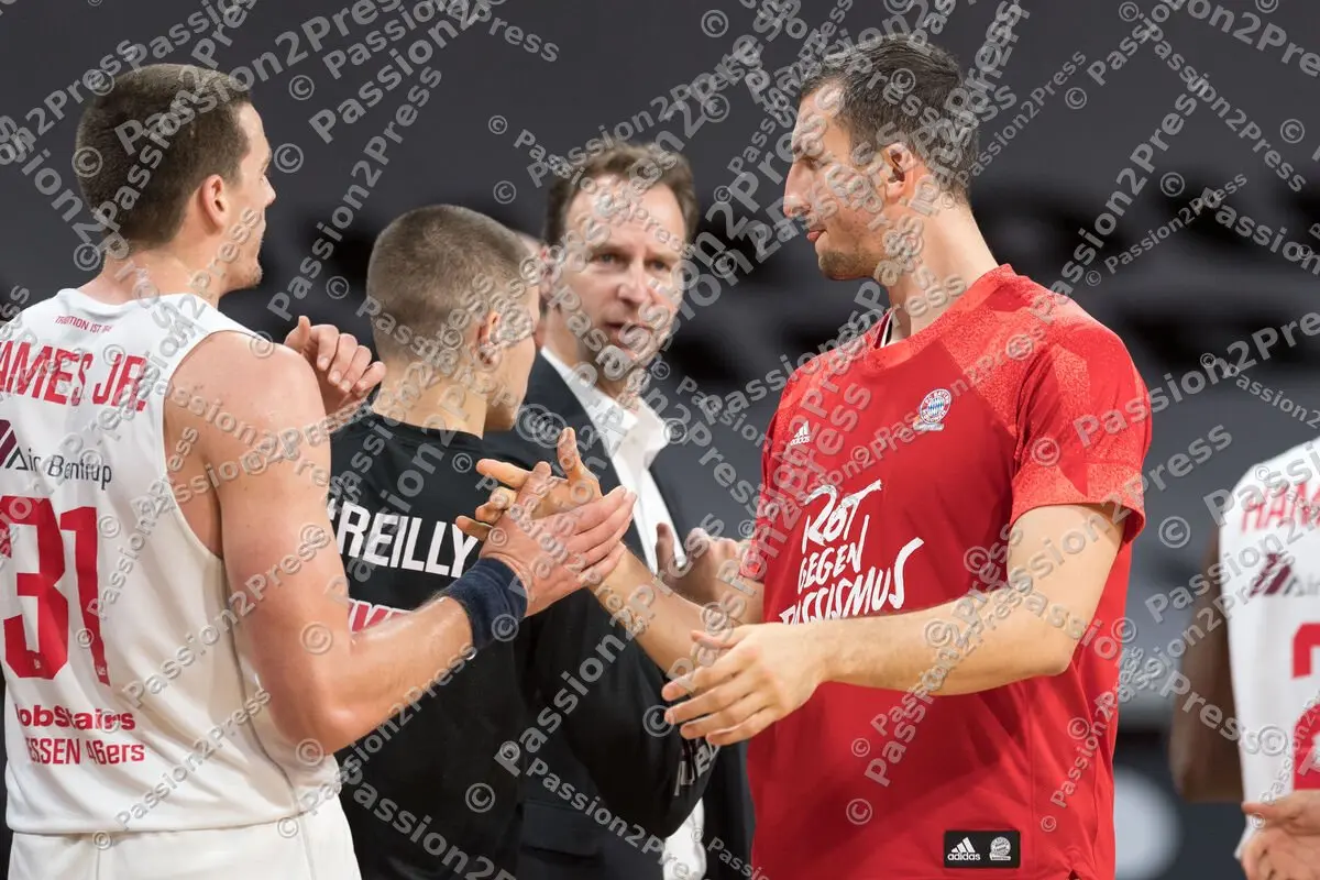 FCBBG46_20201213_1297