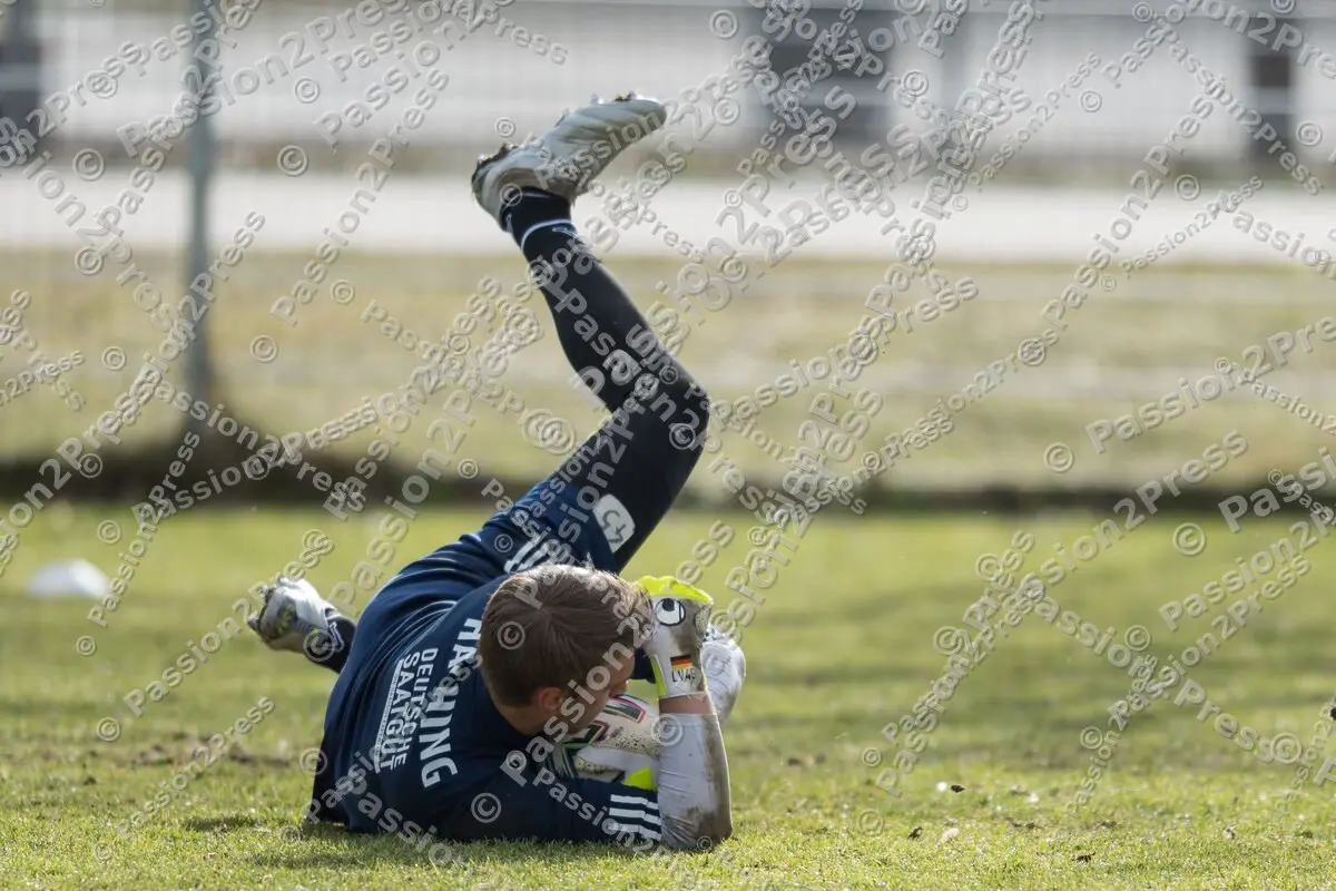 UHG_20210217_0306