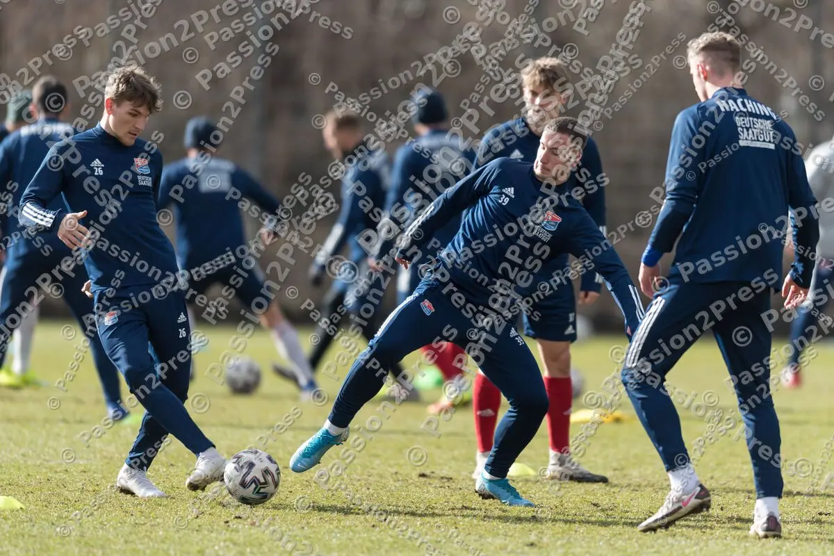 UHG_20210217_0338