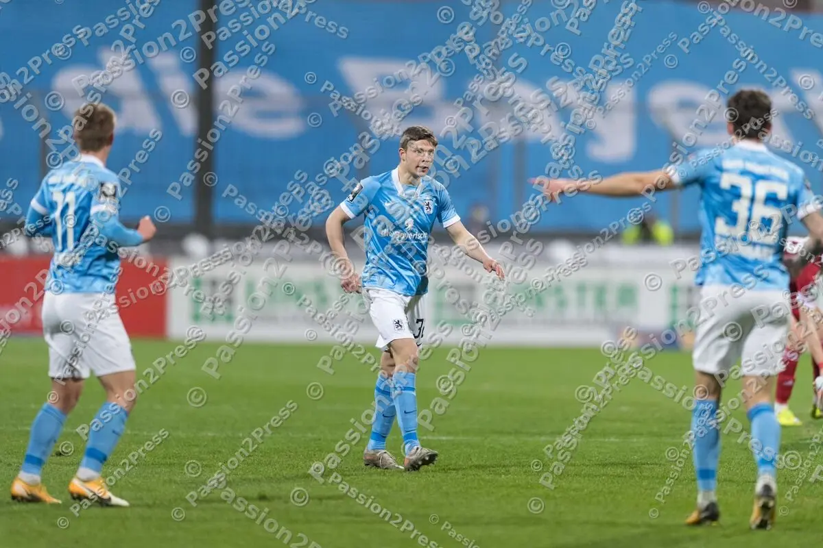 M60UHG_20210226_1258