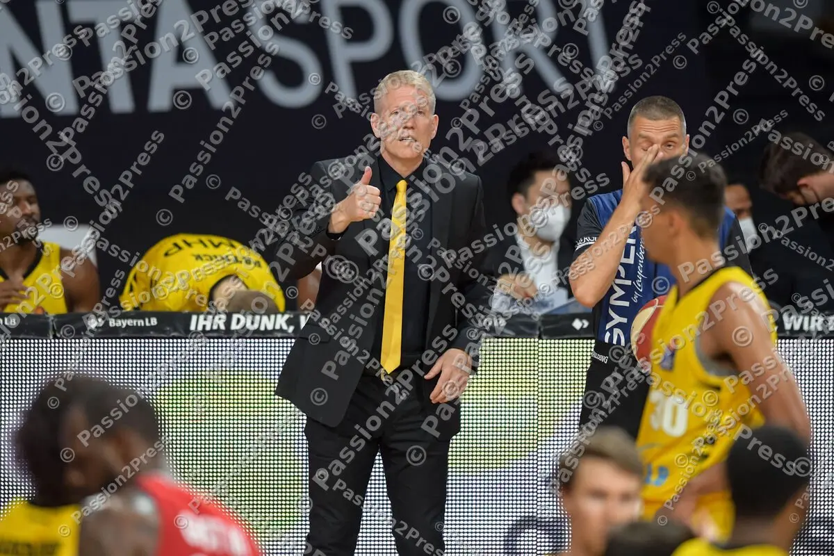 FCBLWB_20210604_0220