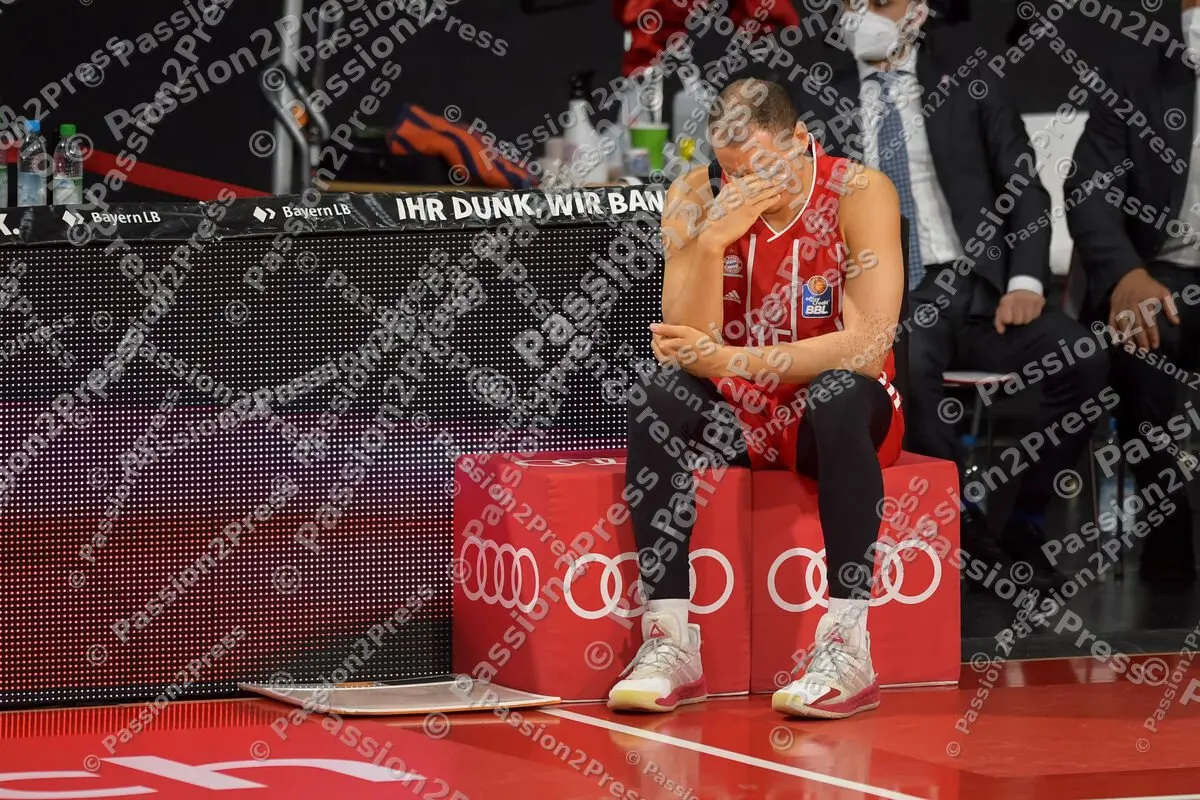 FCBLWB_20210604_0360