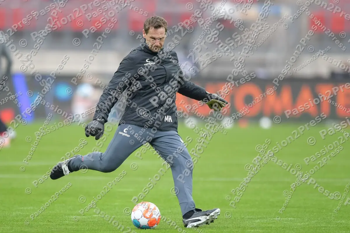 FCNFCS_20211128_0105