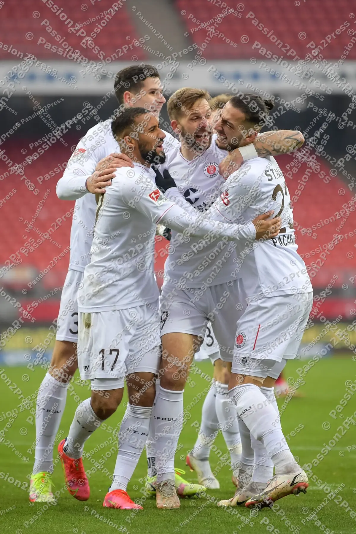 FCNFCS_20211128_0433