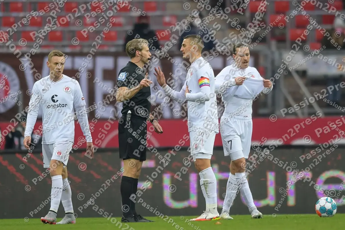 FCNFCS_20211128_0539