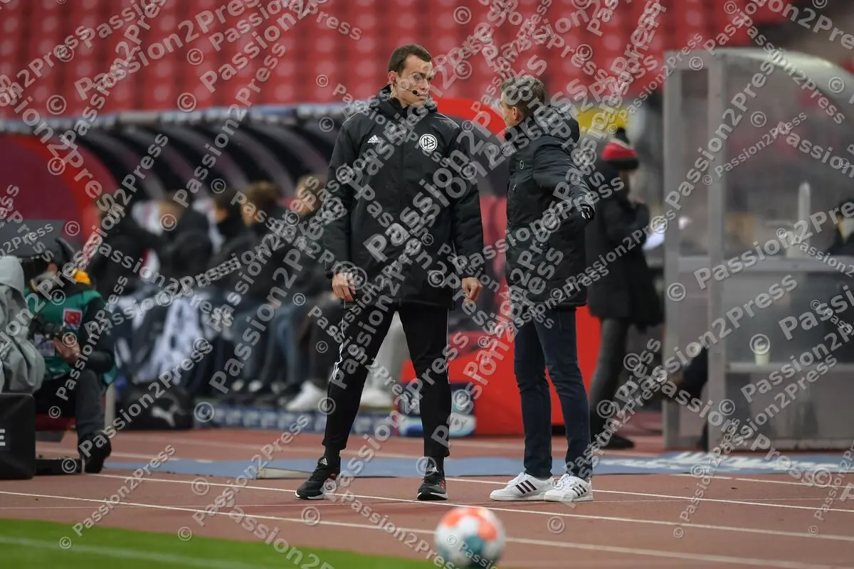 FCNFCS_20211128_0618