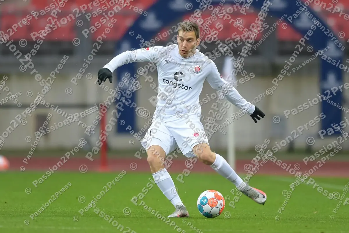 FCNFCS_20211128_0655