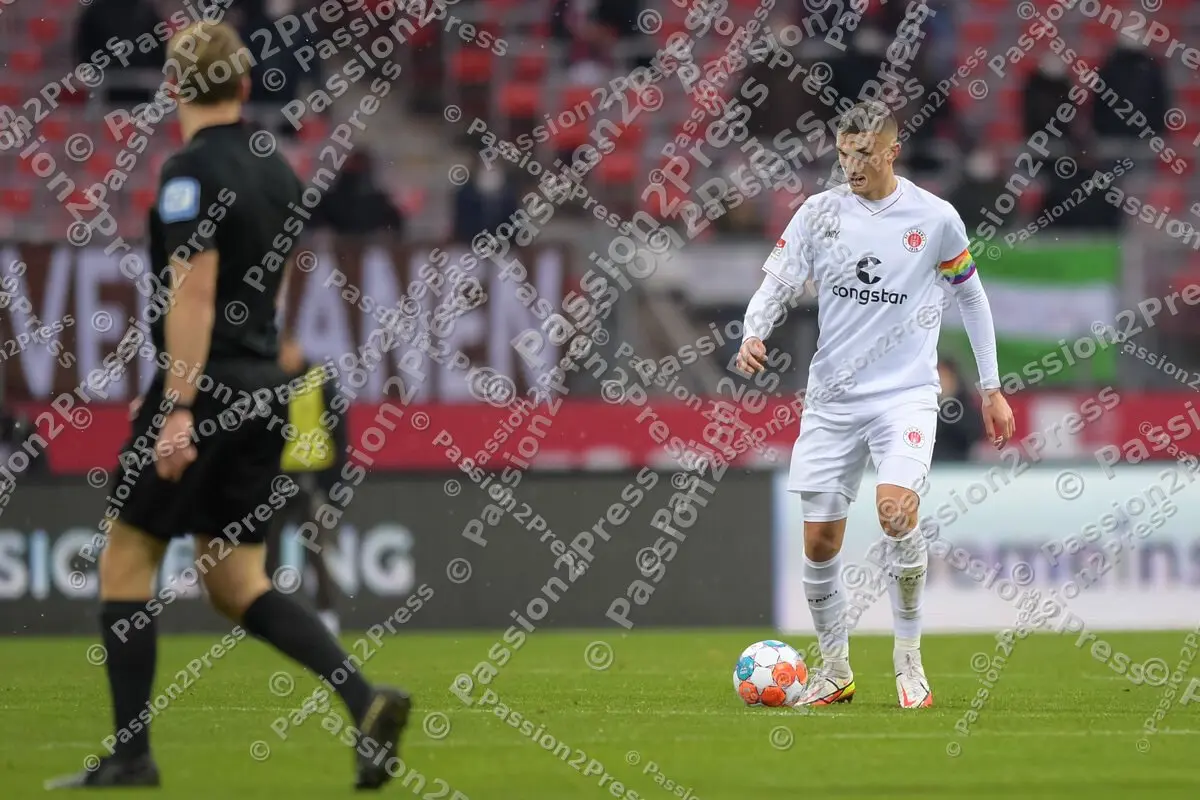 FCNFCS_20211128_0719