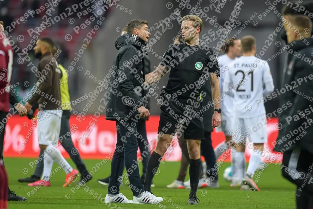 FCNFCS_20211128_1339