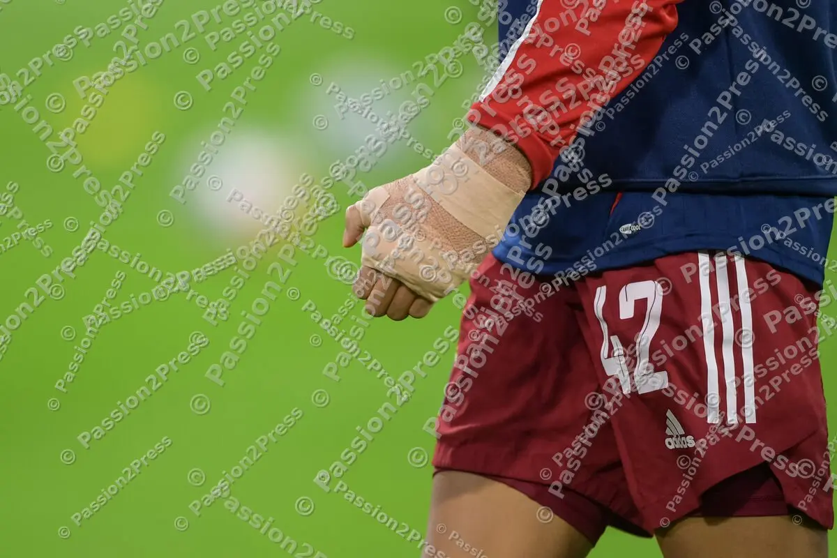 FCBWOB_20211217_0403