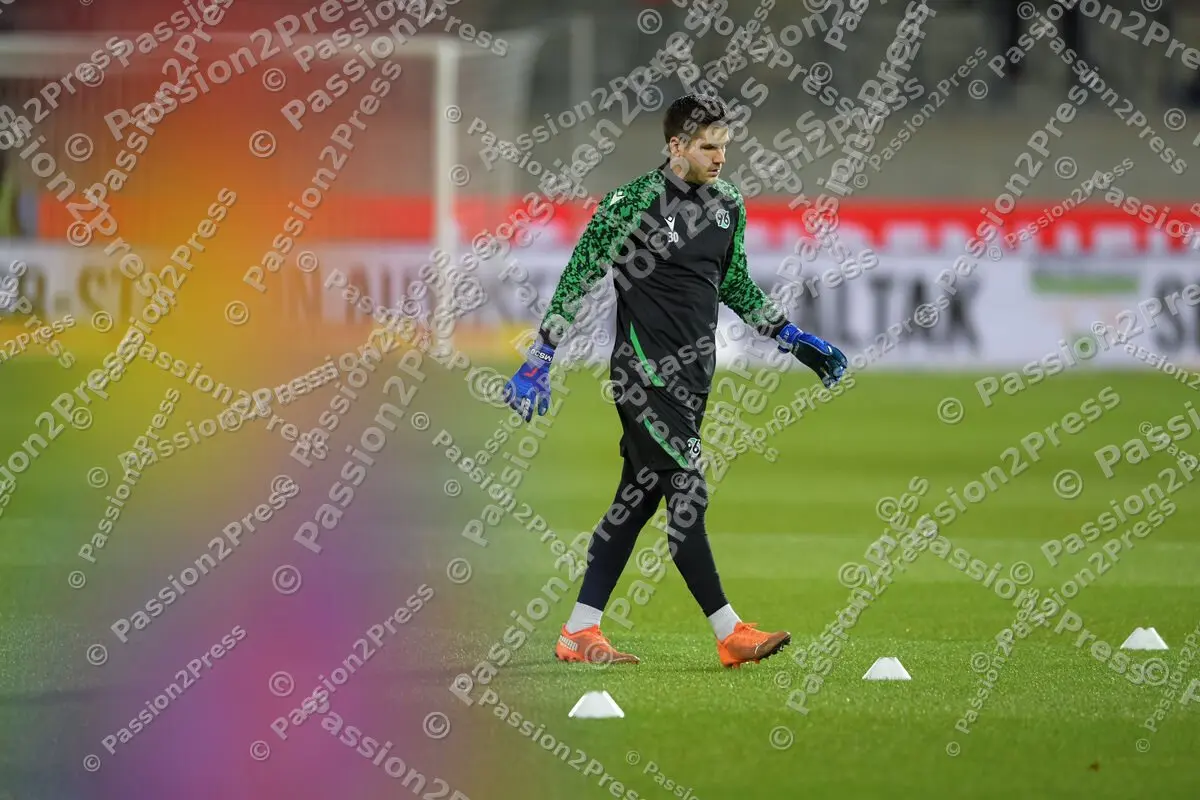 FCHH96_20220204_0122