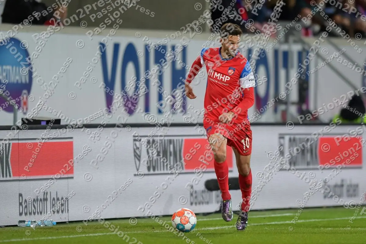 FCHH96_20220204_0384