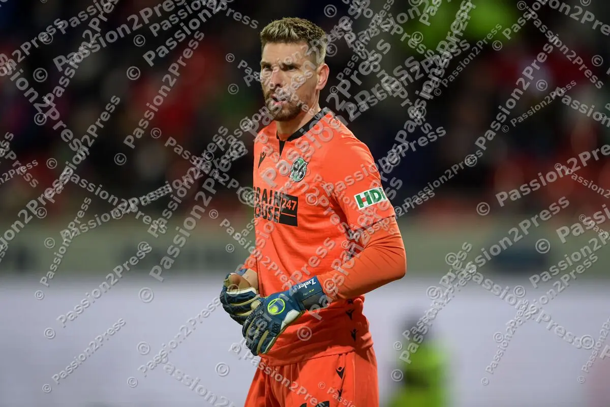 FCHH96_20220204_0442