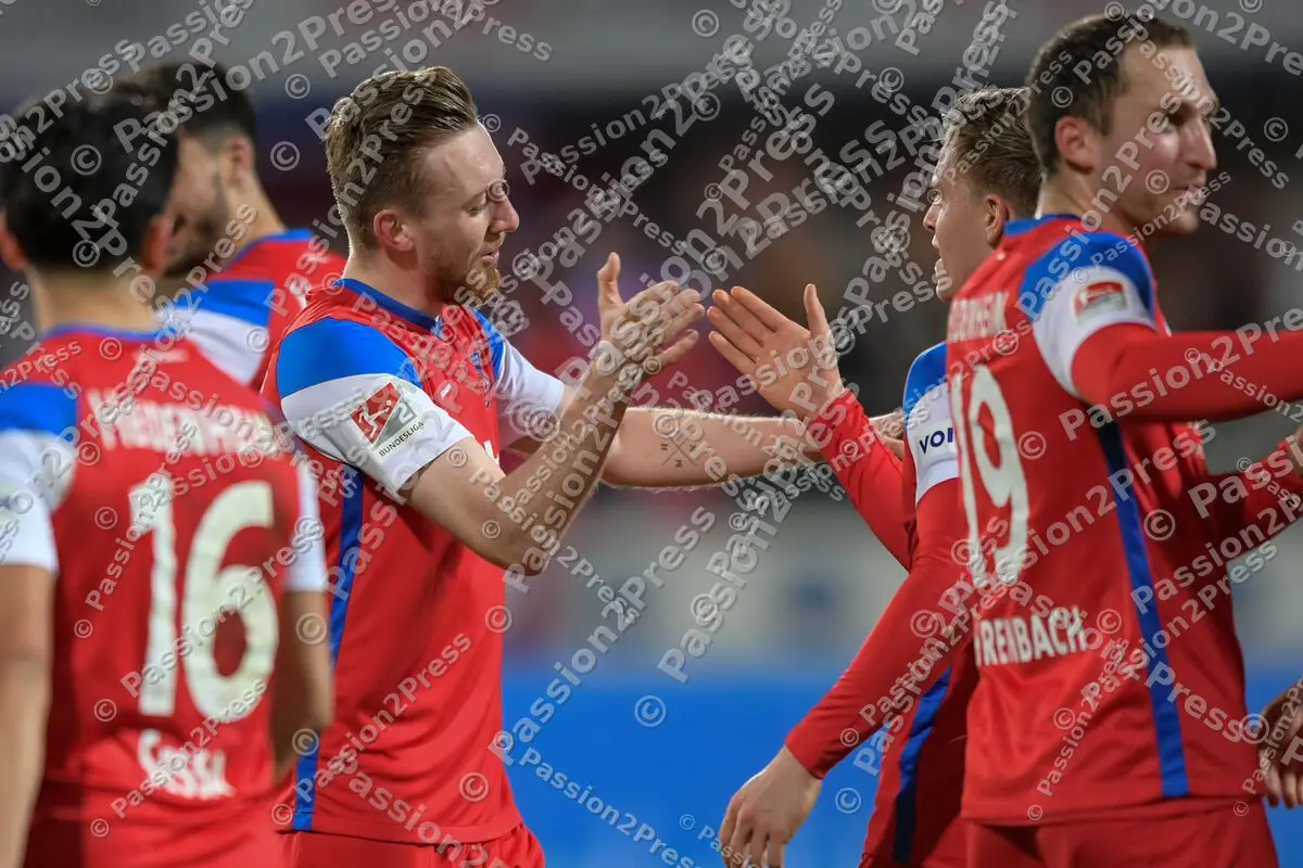 FCHH96_20220204_0820